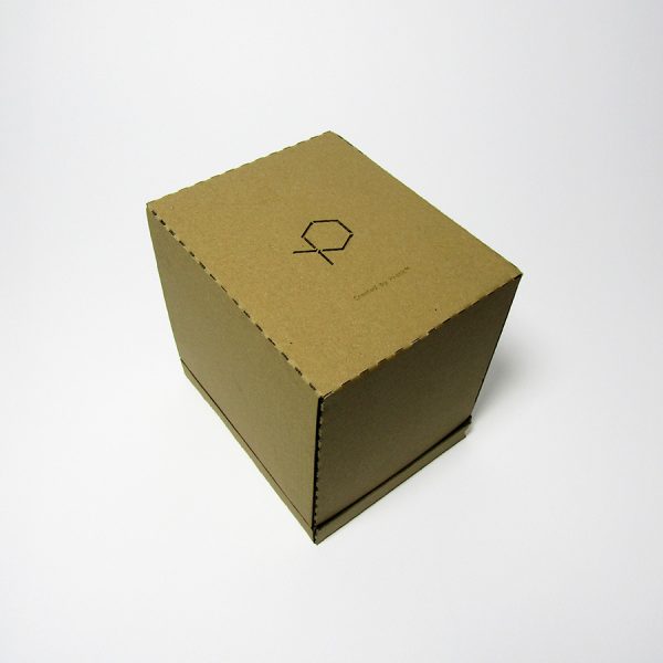 Parralax clock- Package Design